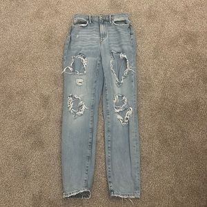 Urban Outfitters BDG Mom High-Rise Jeans